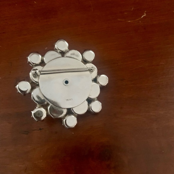 Vintage Signed Weiss Blue Aurora Borealis Rhinestone Cluster Statement brooch - Picture 3 of 8